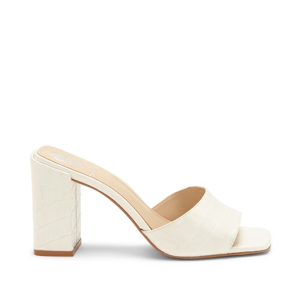 Vince Camuto Daisana Block-Heel Sandal